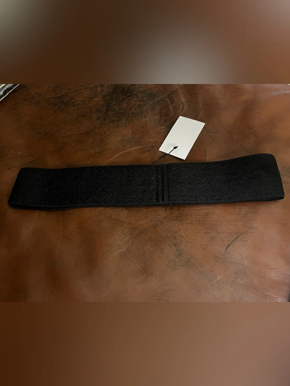 ⚫️ Gucci. Black and Gold SpellOut Stretch Headband